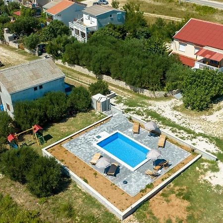 Family Friendly Apartments With A Swimming Pool Rtina - Stosici, Zadar - 21450 Exterior photo